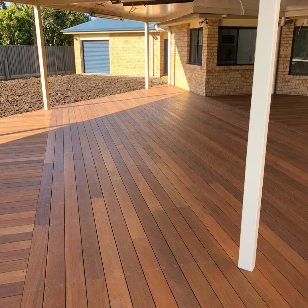 Decking / Pergolas